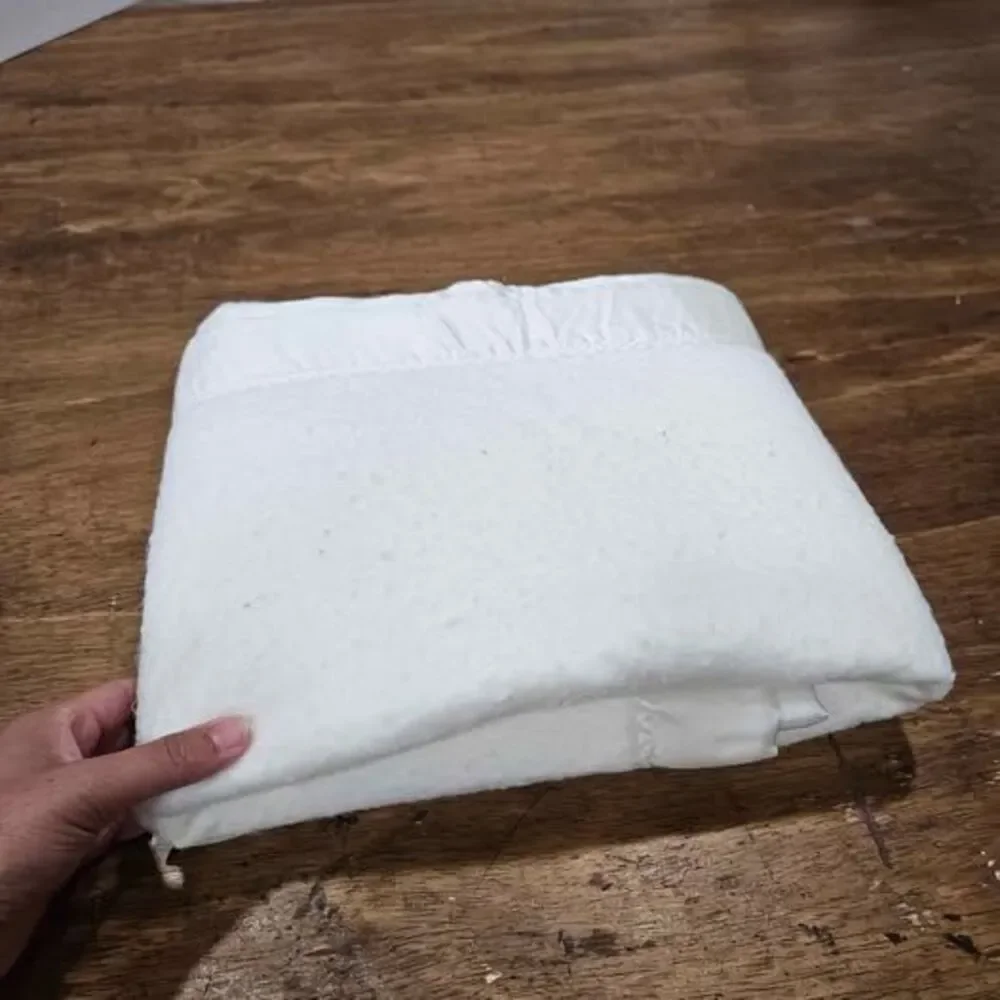 Unbranded elegant white